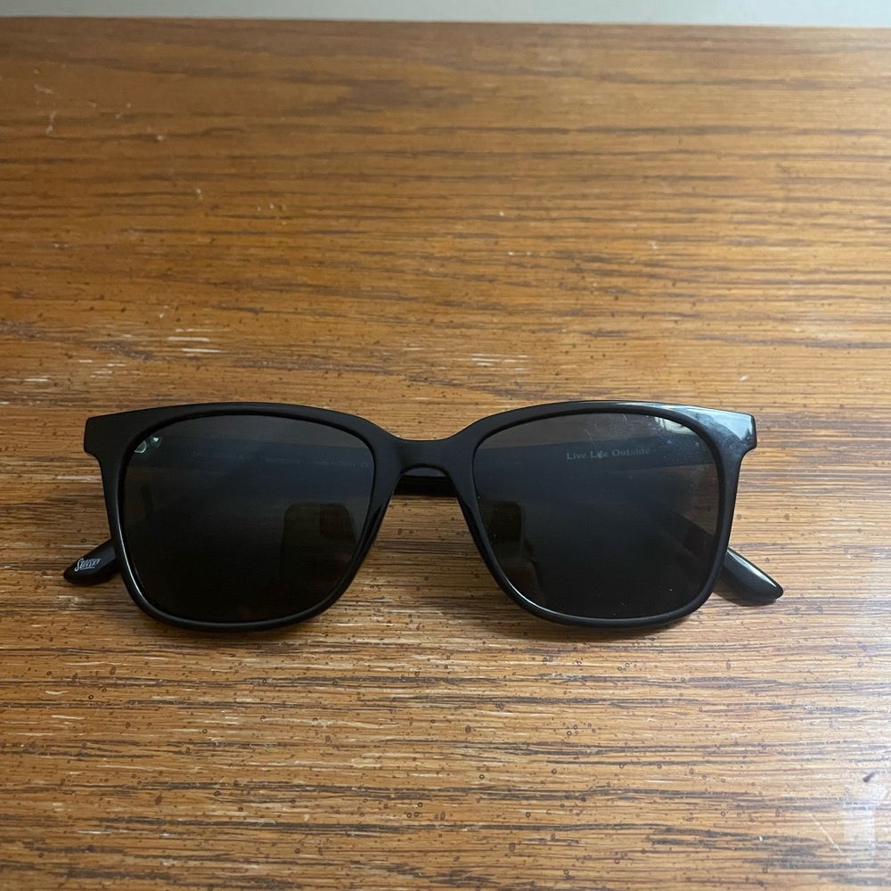 SUNSKI UNISEX Ventana Sunglasses Black/Forest lens Medium Sized Polarized Frames